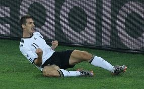 Klose, Si Raja Udara