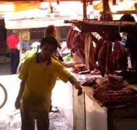 Marak Daging Impor, Siapa Untung?