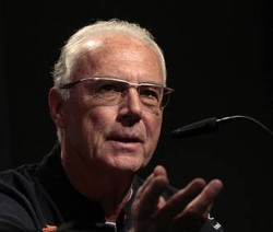 Beckenbauer Kritik Inggris  