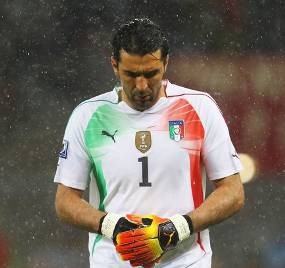 Italia Belum Pasti Mainkan Buffon 