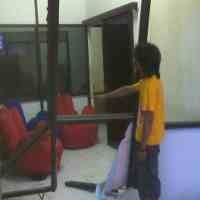 Kantor Pengacara Hancur Dicium Isuzu Elf