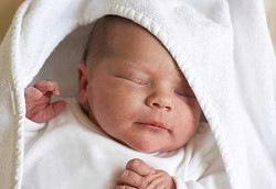 Cara yang Tepat Merangsang Pancaindera Bayi