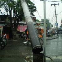 Tiang Dievakuasi, Lalin Kedoya Kembali Normal