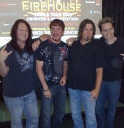 FireHouse Konser Nostalgia di Jakarta