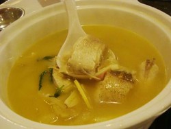 Slruuup! Asam Segar Sup Ikan Kerapu