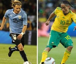 Pienaar cs Diuji Forlan dkk