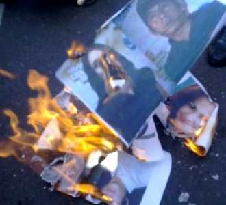 Pelajar Bakar Foto Ariel-Luna-Cut Tari