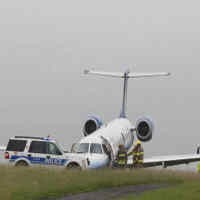 Pesawat United Airlines Express Tergelincir di Bandara Ottawa