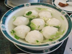 Ketagihan Kenyal Gurih Bakso Ikan Kalibata