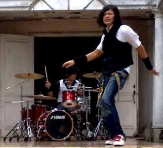 GIGI Syuting Klip Amnesia