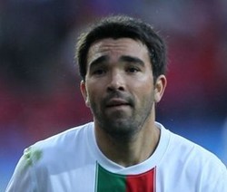 Kritik Queiroz, Deco Minta Maaf