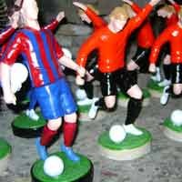 Miniatur Pemain Bola Buatan Warga Malang Laris Manis