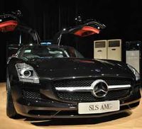 Si Camar Cantik SLS AMG
