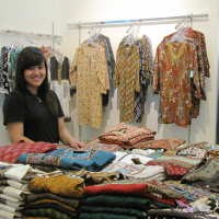 Barang Branded Harga Lokal di Calamus