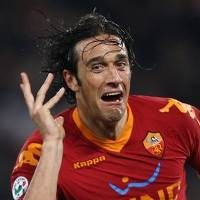 Dilepas Bayern, Toni Pulang Kampung?