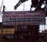 Pintu Akses ke Masjid UI Ditutup, Warga Pondok Cina Protes