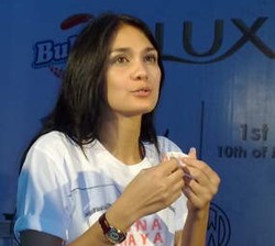 Luna Maya Tak Jalani Pemeriksaan Fisik