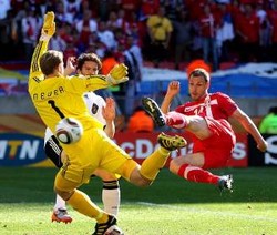 Klose Diusir, Serbia Tekuk Jerman 1-0