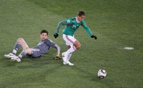 Meksiko Bekuk Prancis 2-0