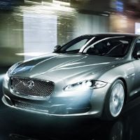 Jaguar Absen di IIMS