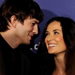 Tak Bisa Bayar Popcorn, Wajah Ashton Kutcher Merah
