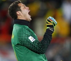 Cesar Bandingkan Ronaldo dan Drogba