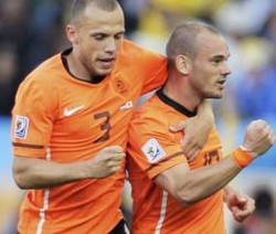 Sedikit Beruntung, Sneijder
