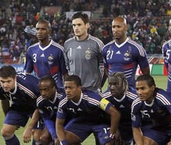 Ada Pengkhianat di Tubuh Prancis