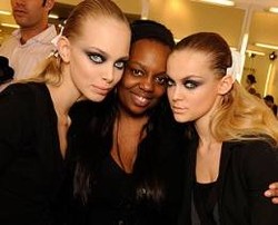 Make-up Artist Pat McGrath Kini Multi Profesi