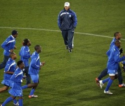 Honduras Ingin Tiru Swiss