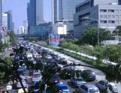 Demo Kecam Ariel di Bundaran HI, Thamrin-Semanggi Macet Panjang