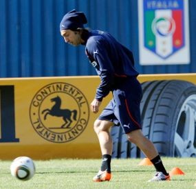 Pirlo Pulih, Pirlo pun Berlatih