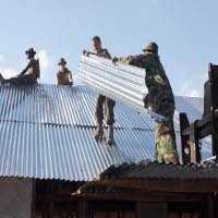 Marinir Indonesia dan AS Renovasi Gedung SDN Situbondo