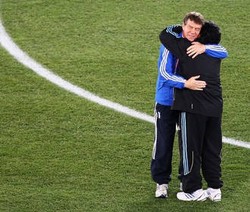 Tak Ada Komplain dari Rehhagel