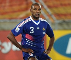 Abidal Menolak Bermain