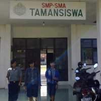 Guru SMP Taman Siswa Mengaku Tak Kenal Eddy Rumpoko 