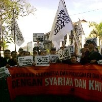 HTI Bandung: Kasus Ariel Fenomena Gunung Es