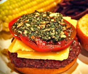 Burger Singa untuk Memeriahkan Piala Dunia