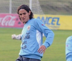 Cavani dan Mimpinya Soal Rooney & Inter