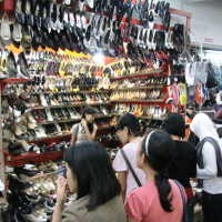 Jadi Langganan ABG Sampai Orang Bule