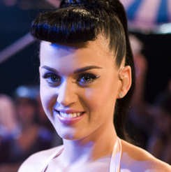 Katy Perry Kesepian Gara-gara Piala Dunia