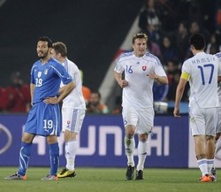 Italia Layak Tersingkir