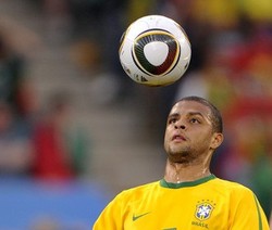 Cedera, Melo Diragukan Bisa Tampil