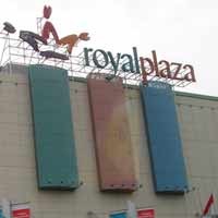 Bocah 4,5 Tahun Terjatuh di Royal Plaza