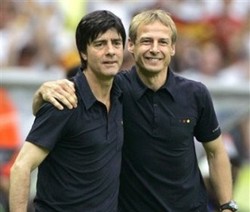 Klinsmann: Inggris Bisa Menang Asalkan ...