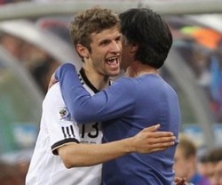 Der Panzer Muda Bikin Loew Bangga
