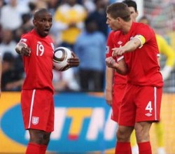 Gerrard: Jangan Salahkan Gol Teranulir