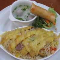 Gurihnya Nasi Goreng Panggang Keju ala Homann