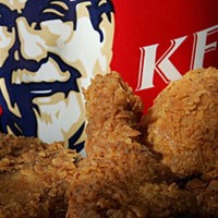 Bujuk Makan Gratis di KFC, Smartfren Ingin Dongkrak Pendapatan