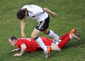 James: Rooney Dimatikan Lawan